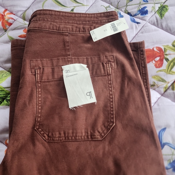 The Wanderer Relaxed-Leg Pants by Pilcro - Picture 7 of 10